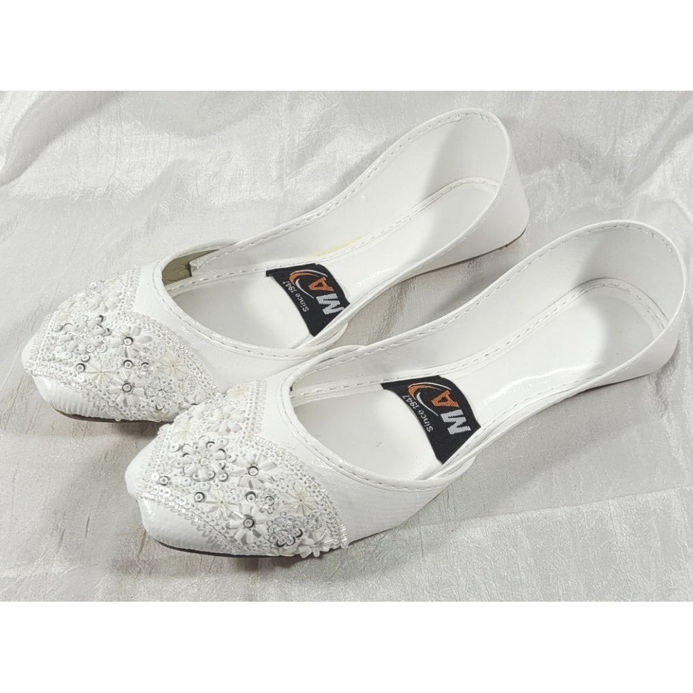 MA Women's Pakistani Ethnic Flat Beaded Floral Khussa Shoes - White - Sz 9